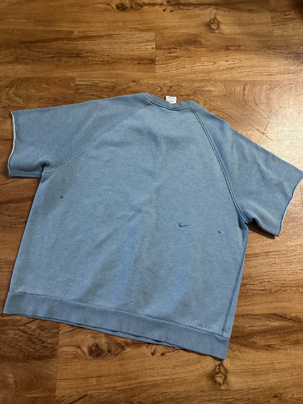 Nike Heritage Men's Dri-FIT Short-Sleeve Fleece Fitness Top - Picture 5 of 10